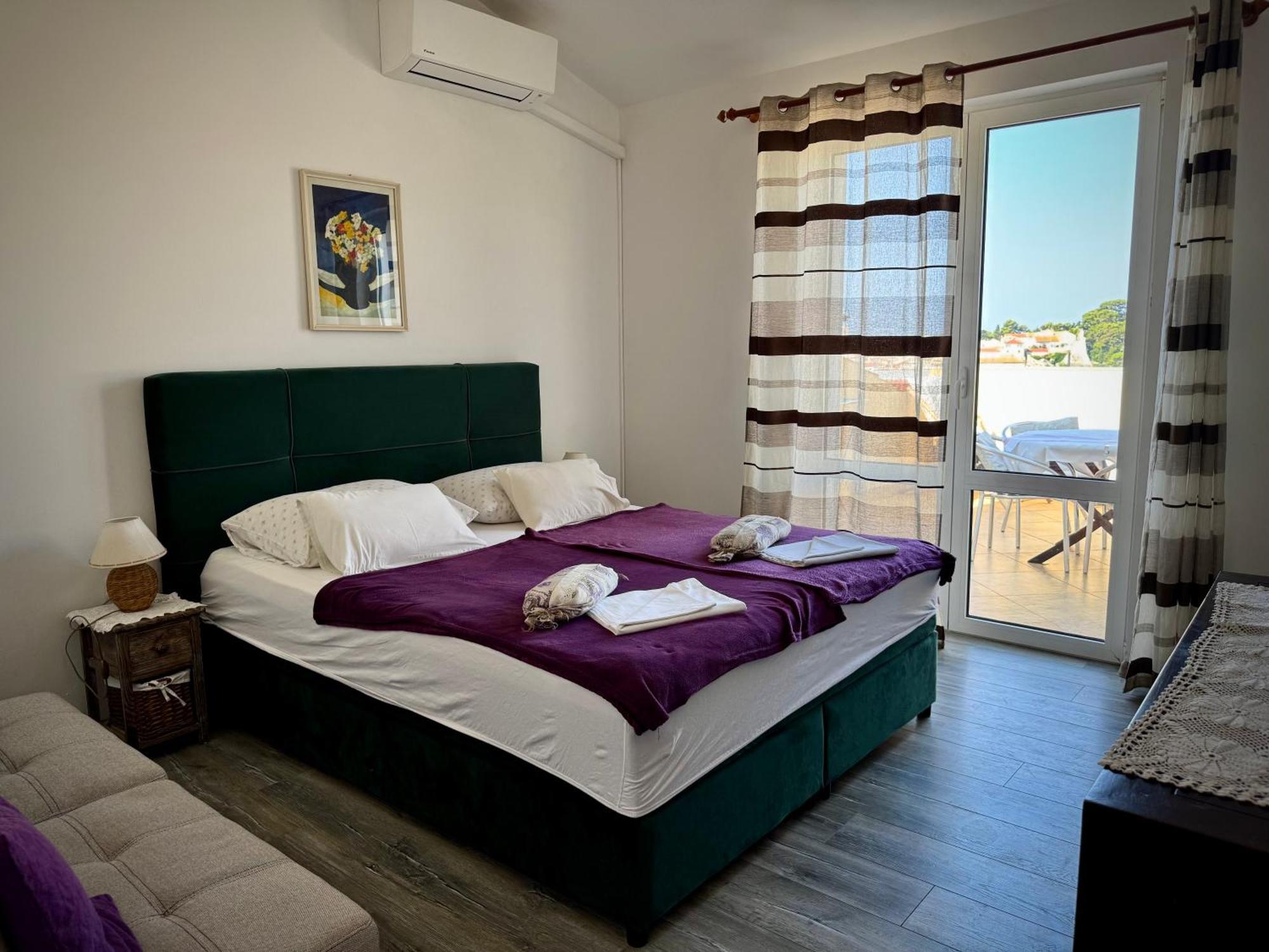 Apartments Maricic Banjol Exterior foto